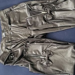 Black faux leather leggings